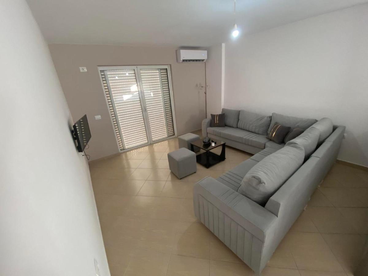 Harmony Apartment Sarande Bagian luar foto