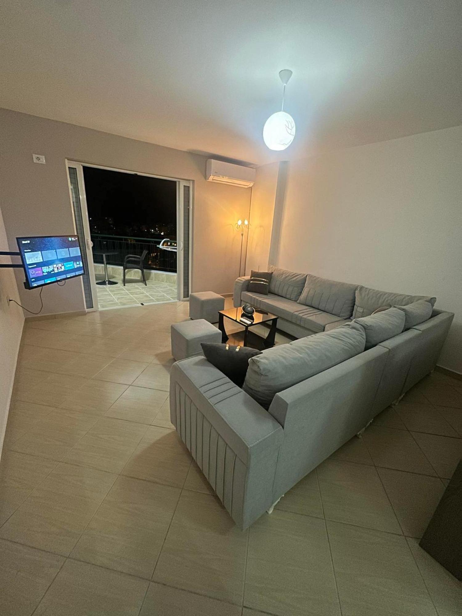 Harmony Apartment Sarande Bagian luar foto