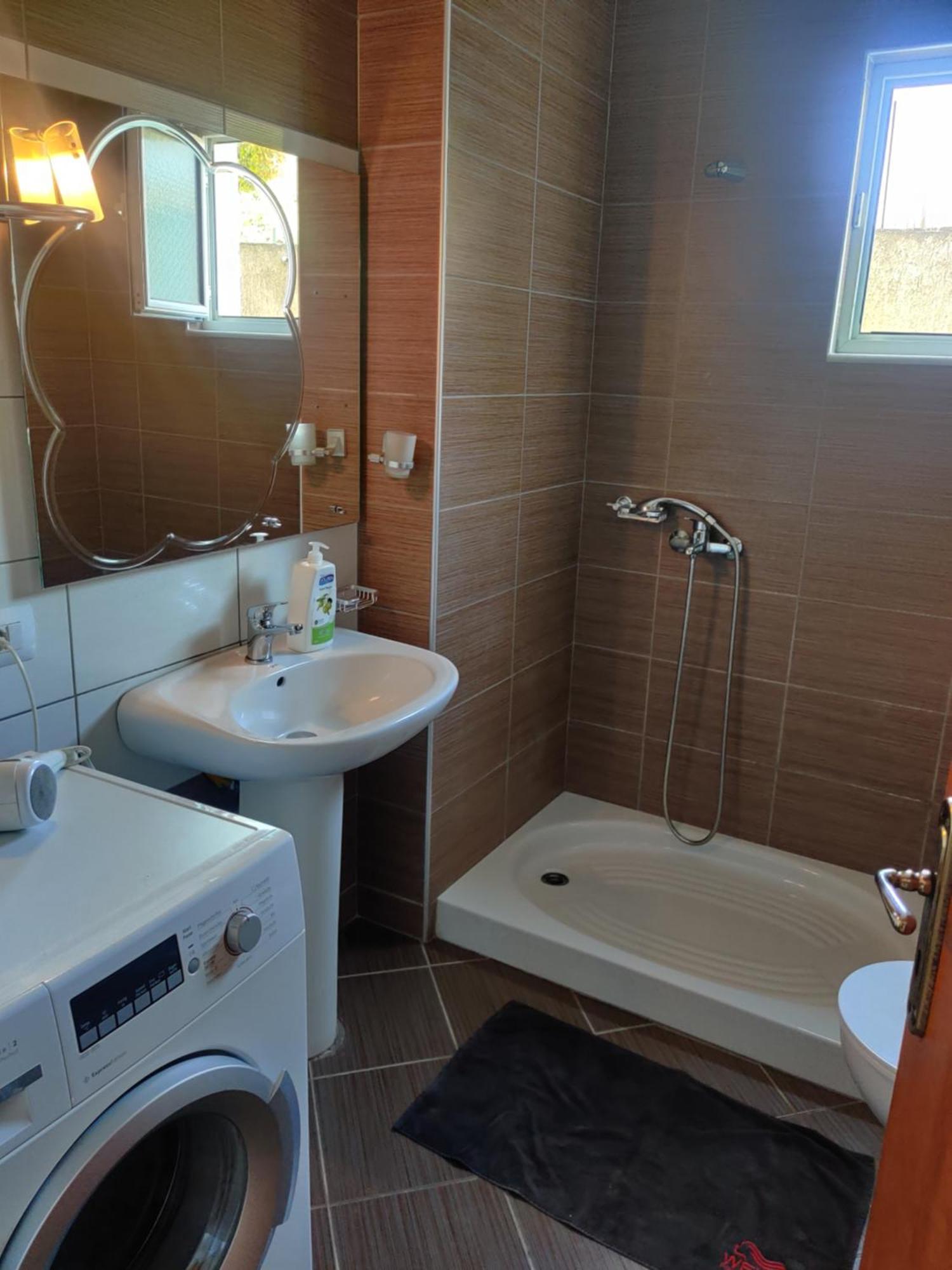 Harmony Apartment Sarande Bagian luar foto