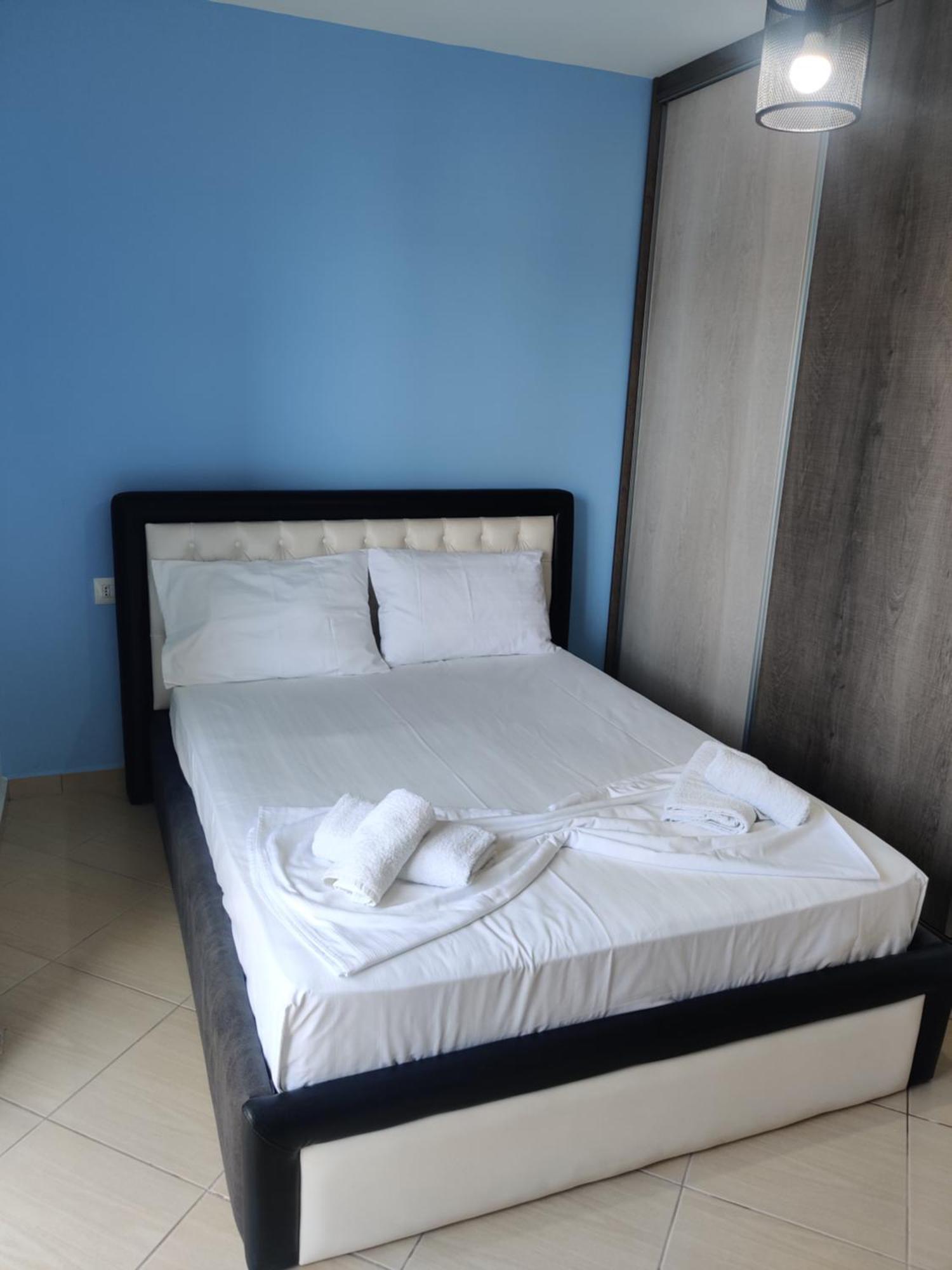 Harmony Apartment Sarande Bagian luar foto
