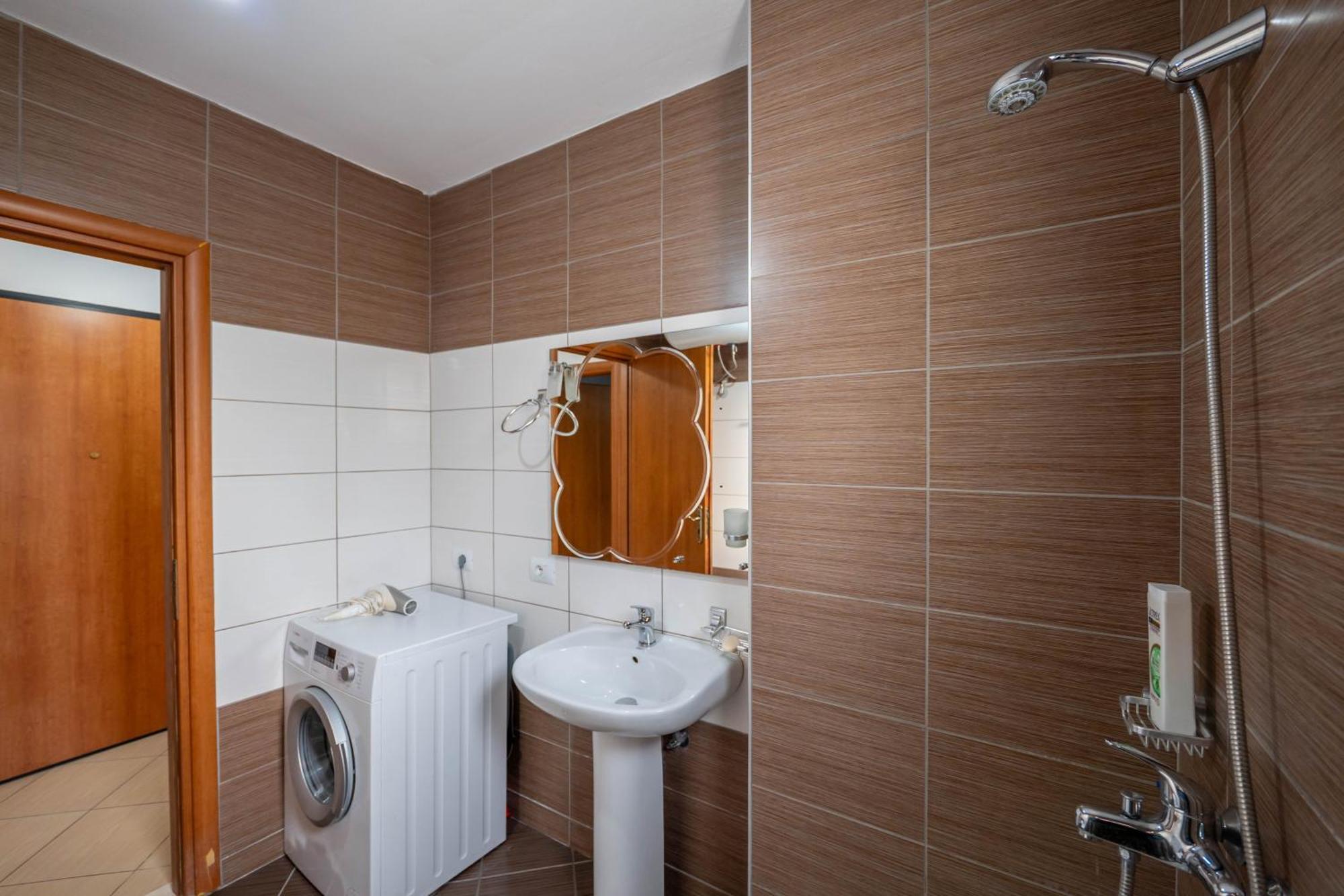 Harmony Apartment Sarande Bagian luar foto
