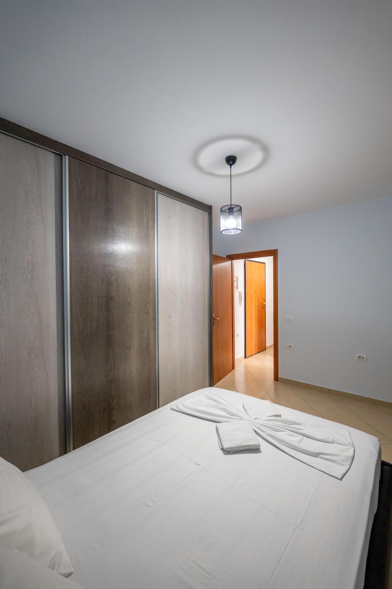 Harmony Apartment Sarande Bagian luar foto